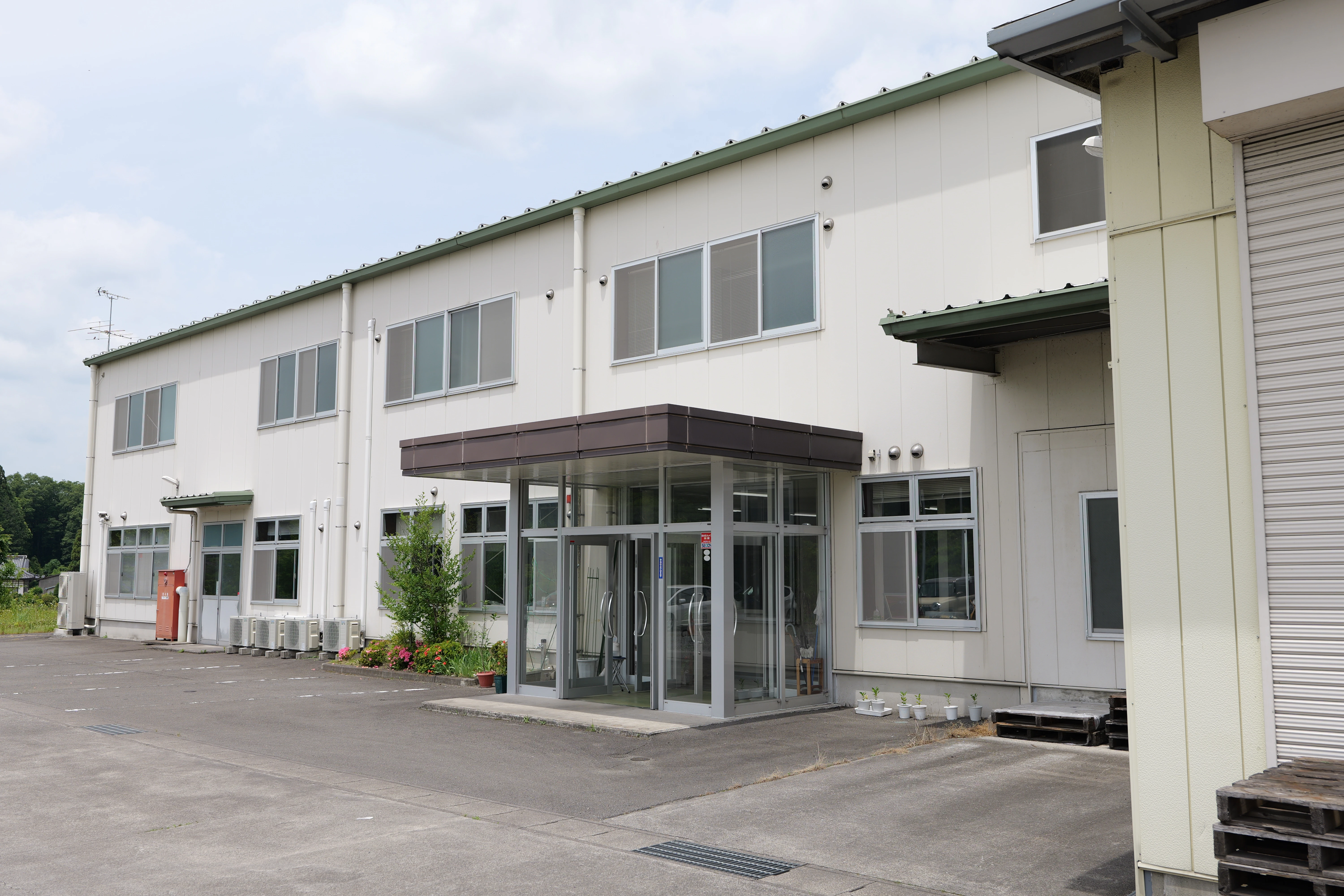 寮付き求人で安心の新生活スタート